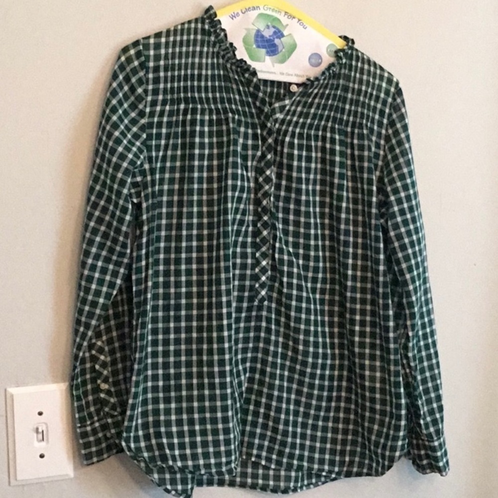 J. Crew size 8 green popover long sleeved blouse